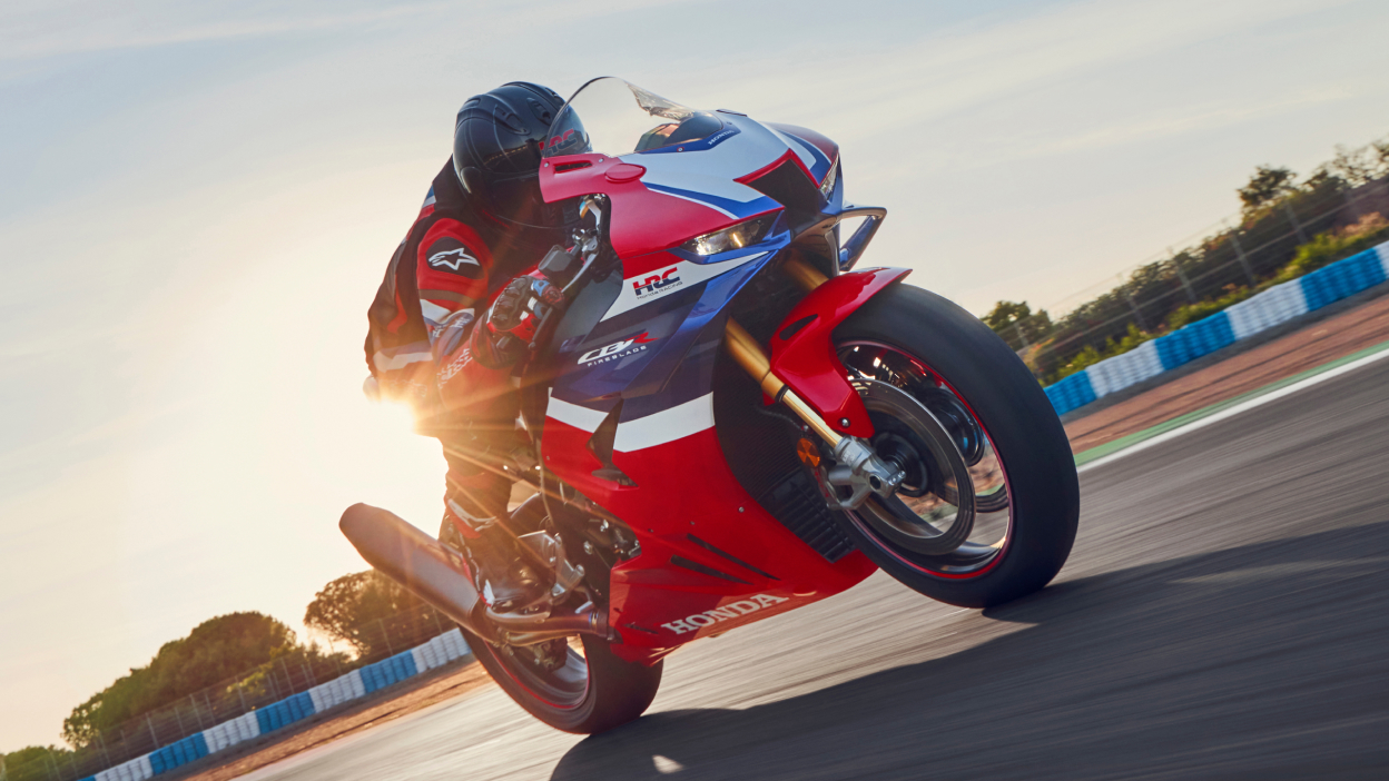 CBR1000RR-R Fireblade stationary on road.