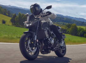 2025-CB750